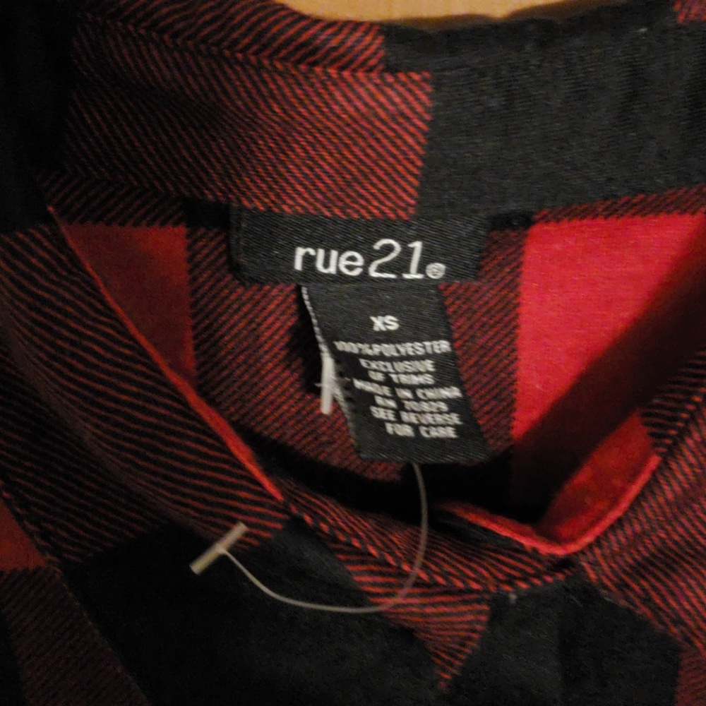 Shirt - Picture 3 of 3